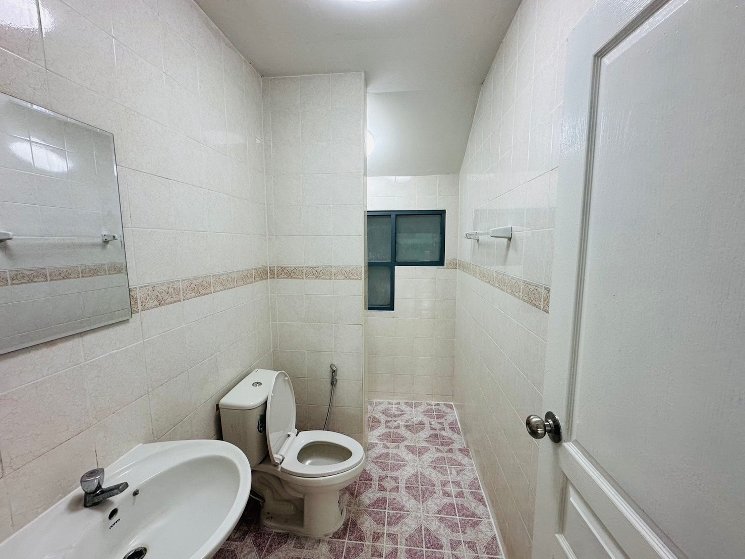 LINE ALBUM 21267 241202 5