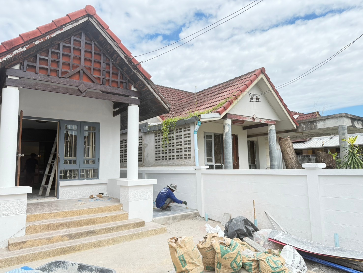 LINE ALBUM 221167 241122 1