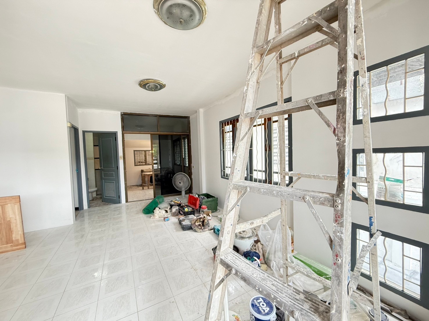 LINE ALBUM 221167 241122 14